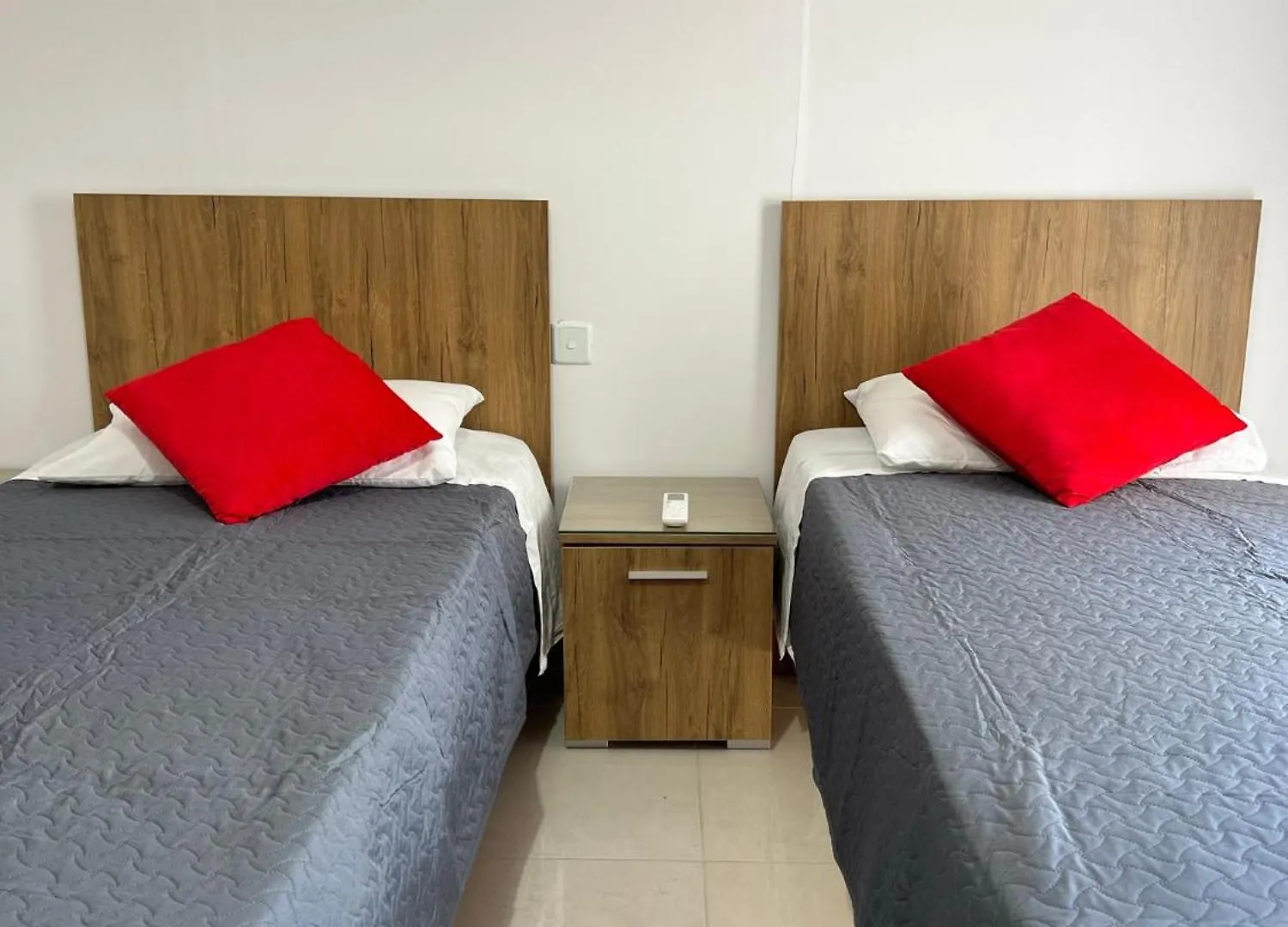 R1 Double Room With Private Bathroom Sliema