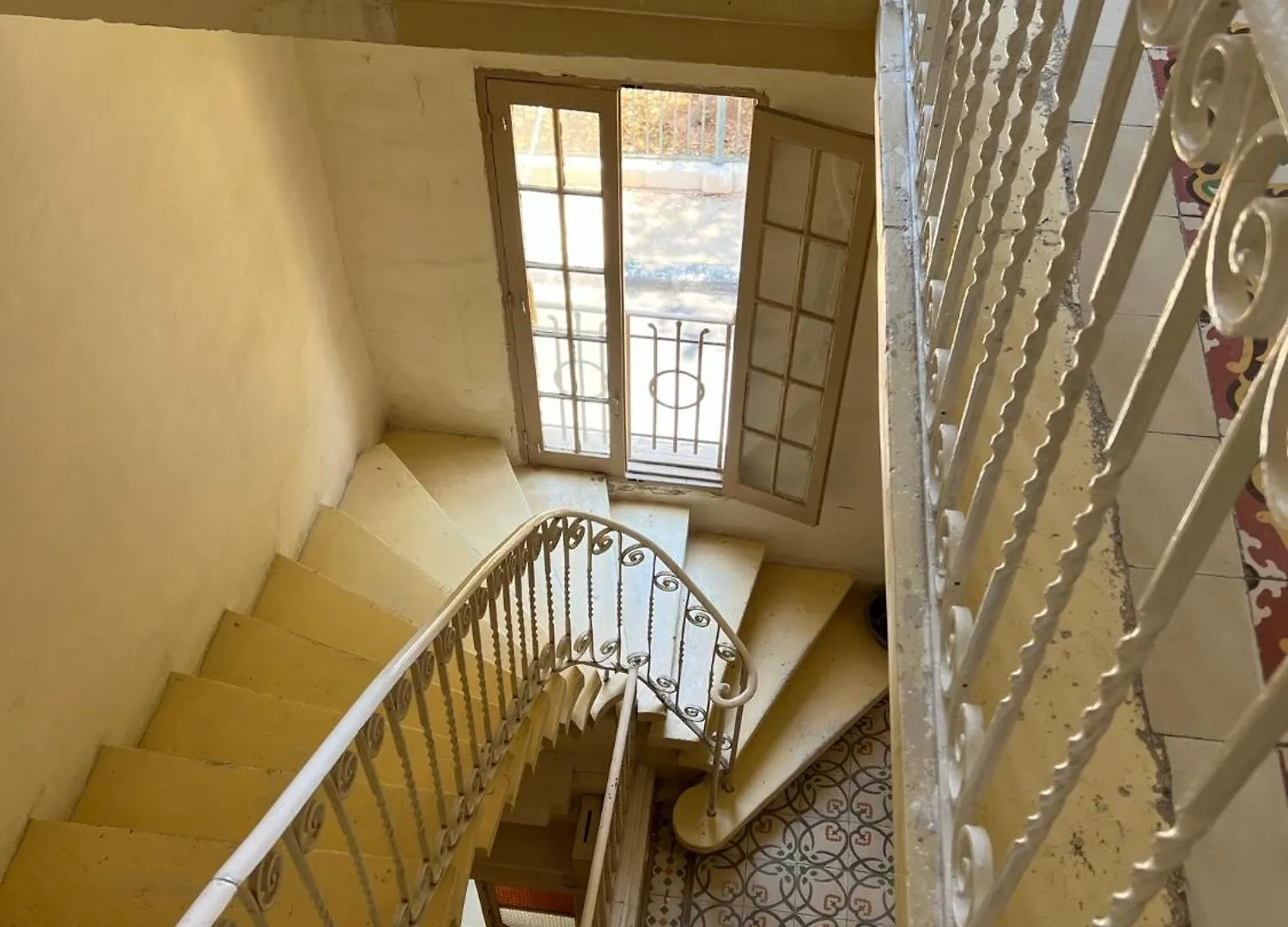 R1 Double Room With Private Bathroom Sliema